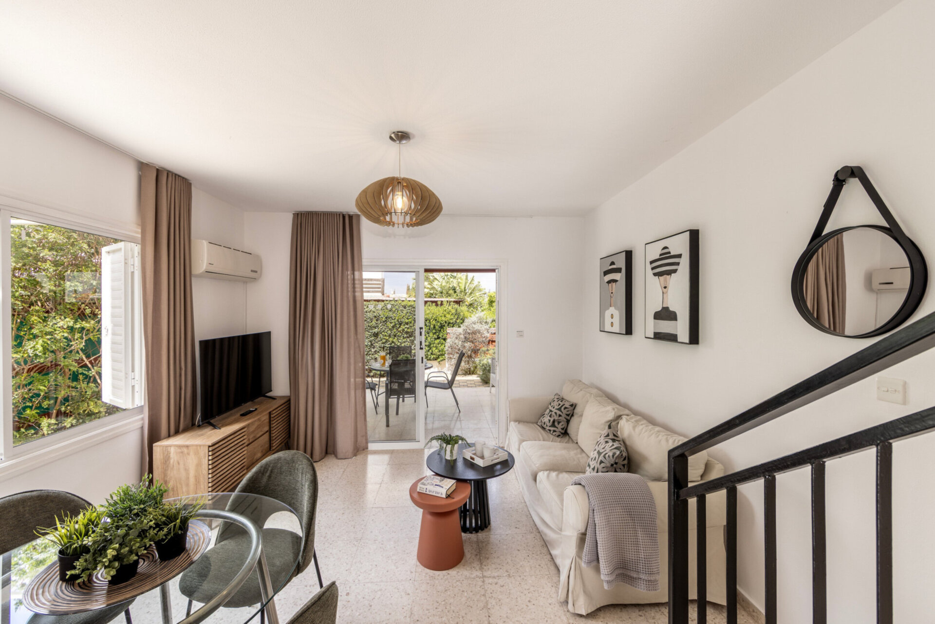 5 Star Marina Seaside Villa – Luxury Seaside Stay in Larnaca