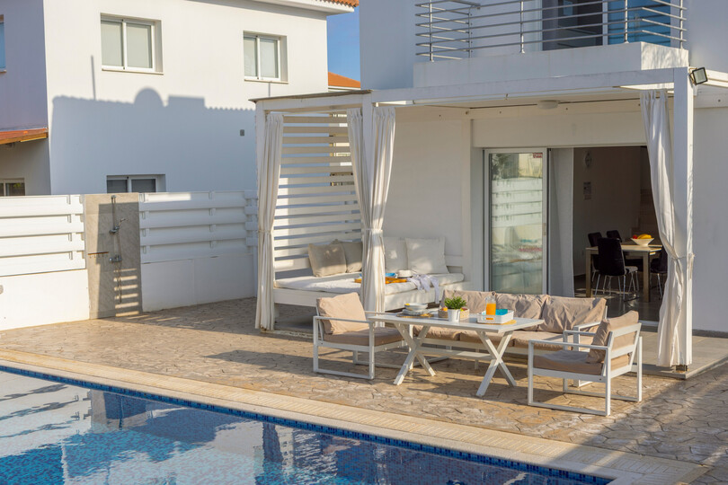 5 Star Alina Villa – Stylish Coastal Escape in Protaras