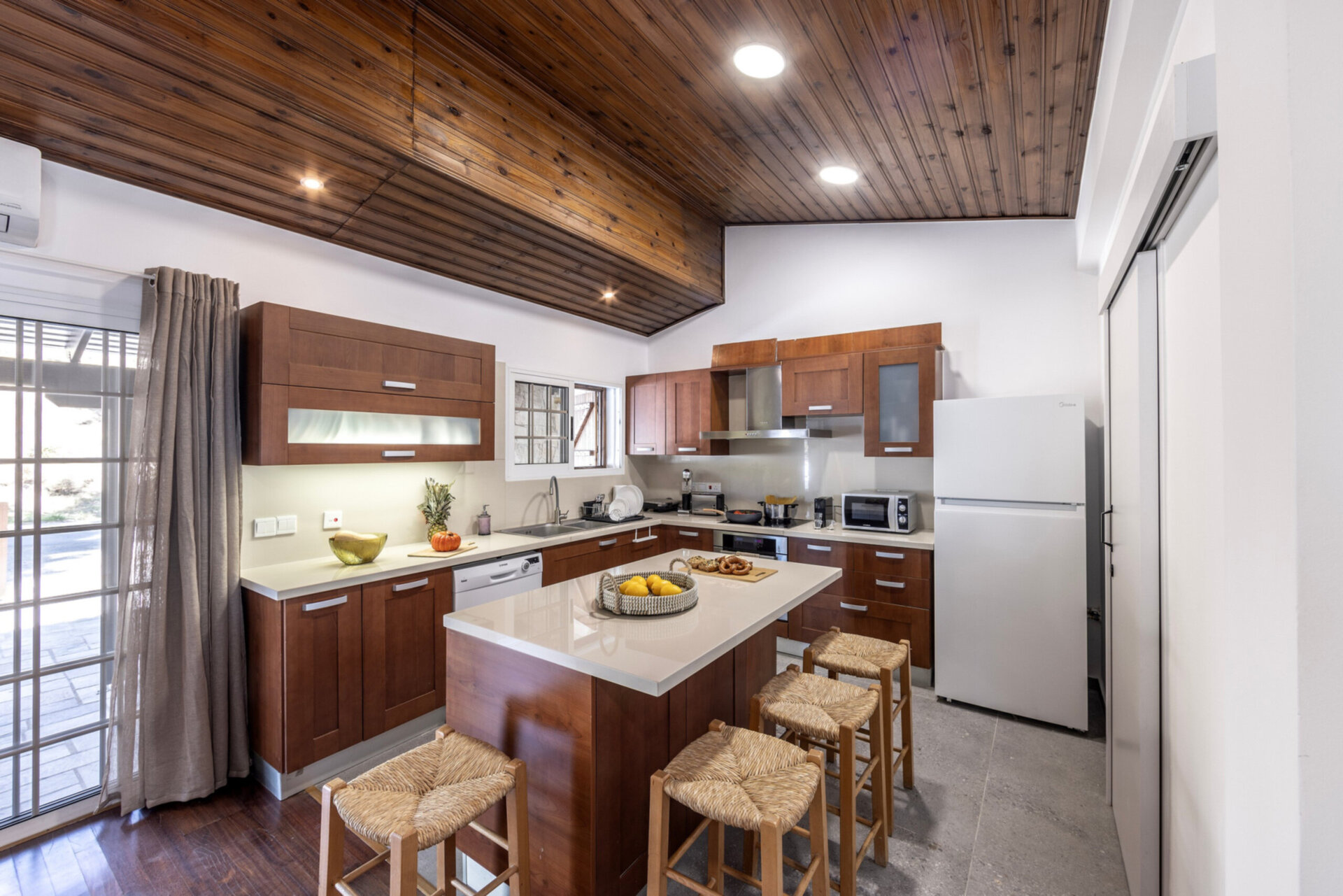 5 Star Forest View Cottage – Luxury Mountain Retreat