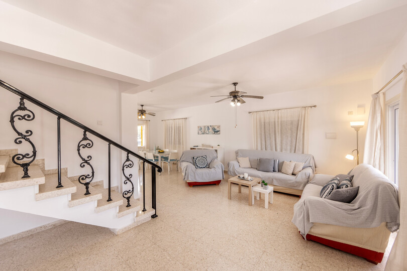 5 Star Villa Ayia Thekla Sea Breeze - Tranquil Coastal Escape