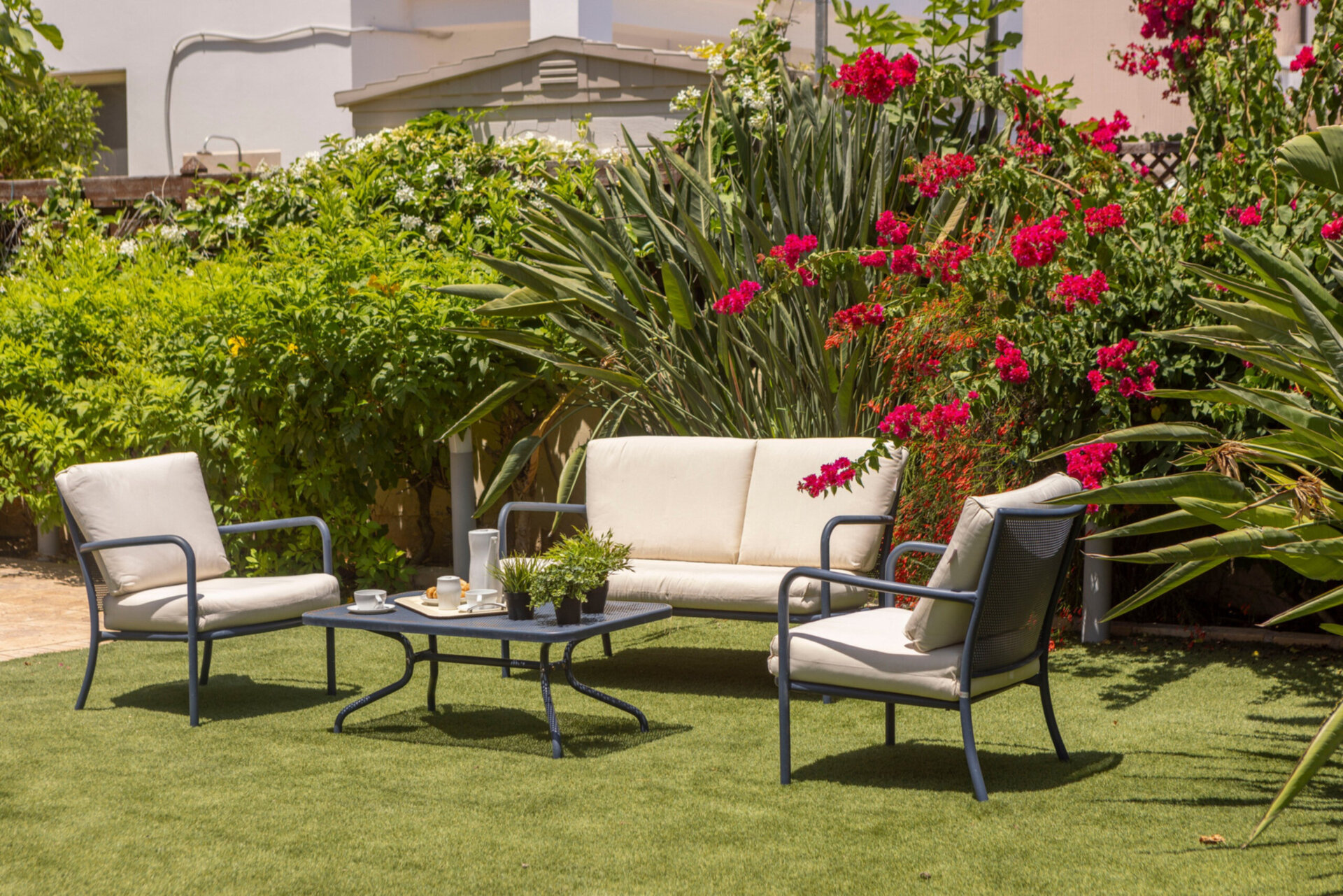 5 Star Villa Larnaca Chelidonia - Luxury Seafront Escape