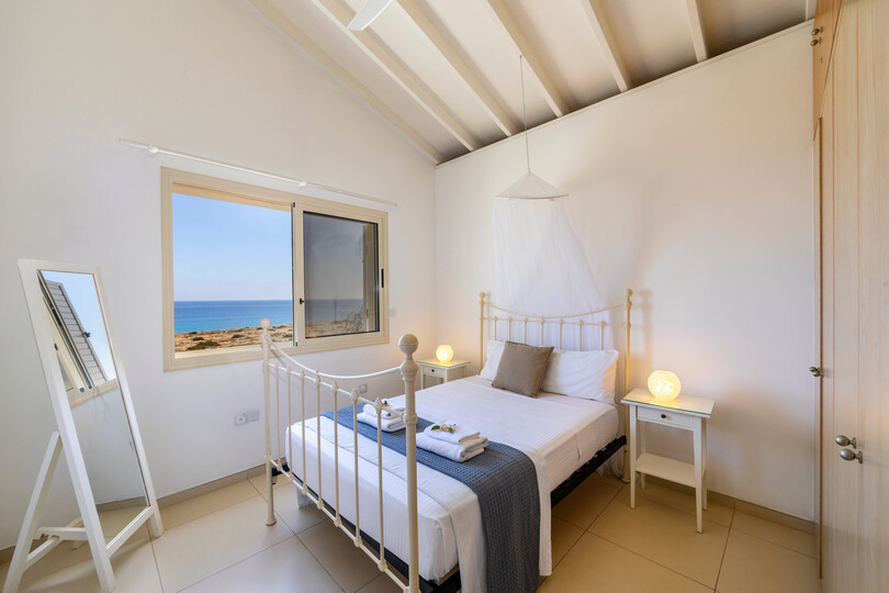 5 Star Villa Artisan Seafront Escape - Panoramic Coastal Retreat