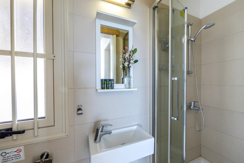 5 Star Villa Artisan Seafront Escape - Panoramic Coastal Retreat