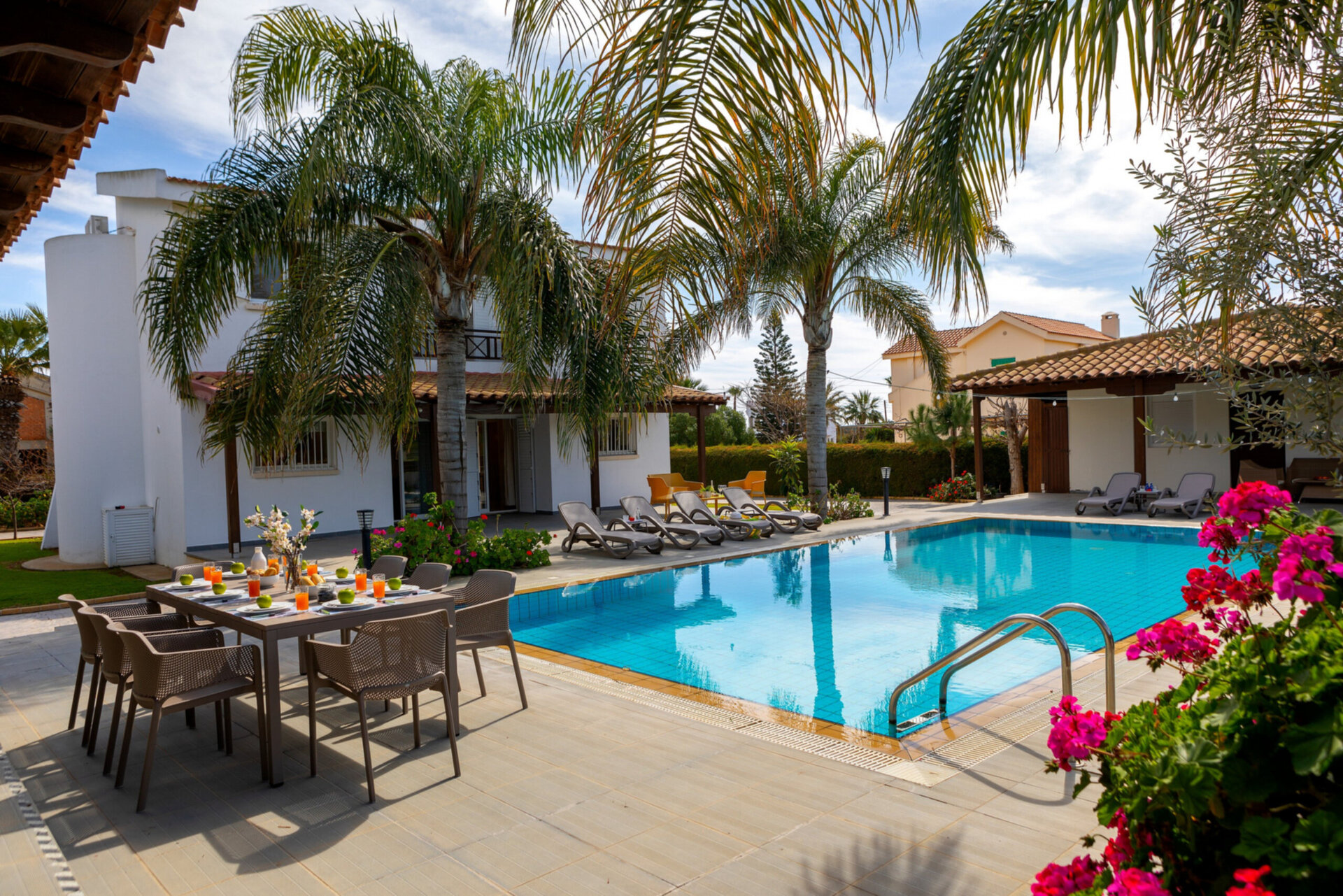 5 Star Villa Cape Greco Palm Oasis - Private Garden Retreat