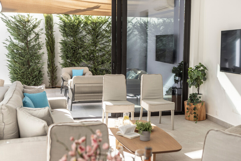 5 Star Villa Periyiali Seaside Haven - Cliffside Coastal Retreat