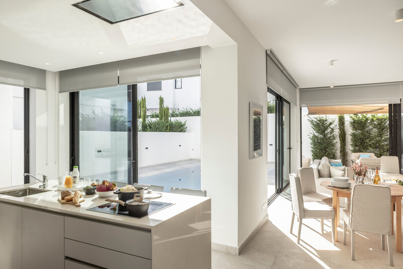 5 Star Villa Periyiali Seaside Haven - Cliffside Coastal Retreat