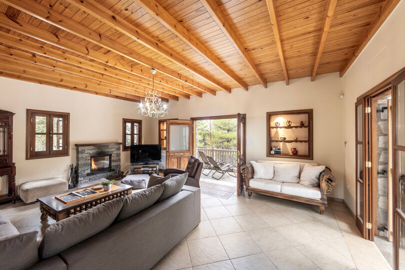 5 Star Villa Troodos Mature Pine Chalet - Forest Mountain Escape