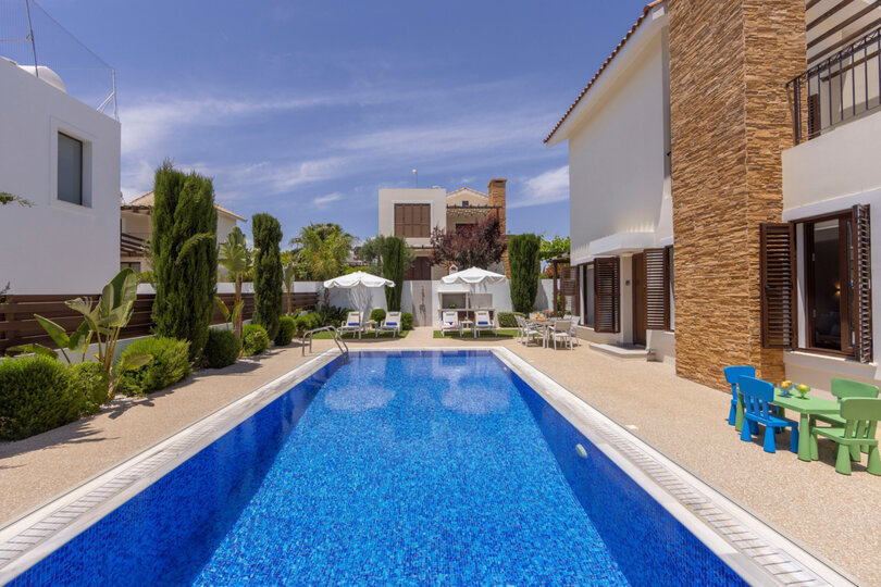5 Star Villa Ionion H15 - Contemporary Seaside Retreat.