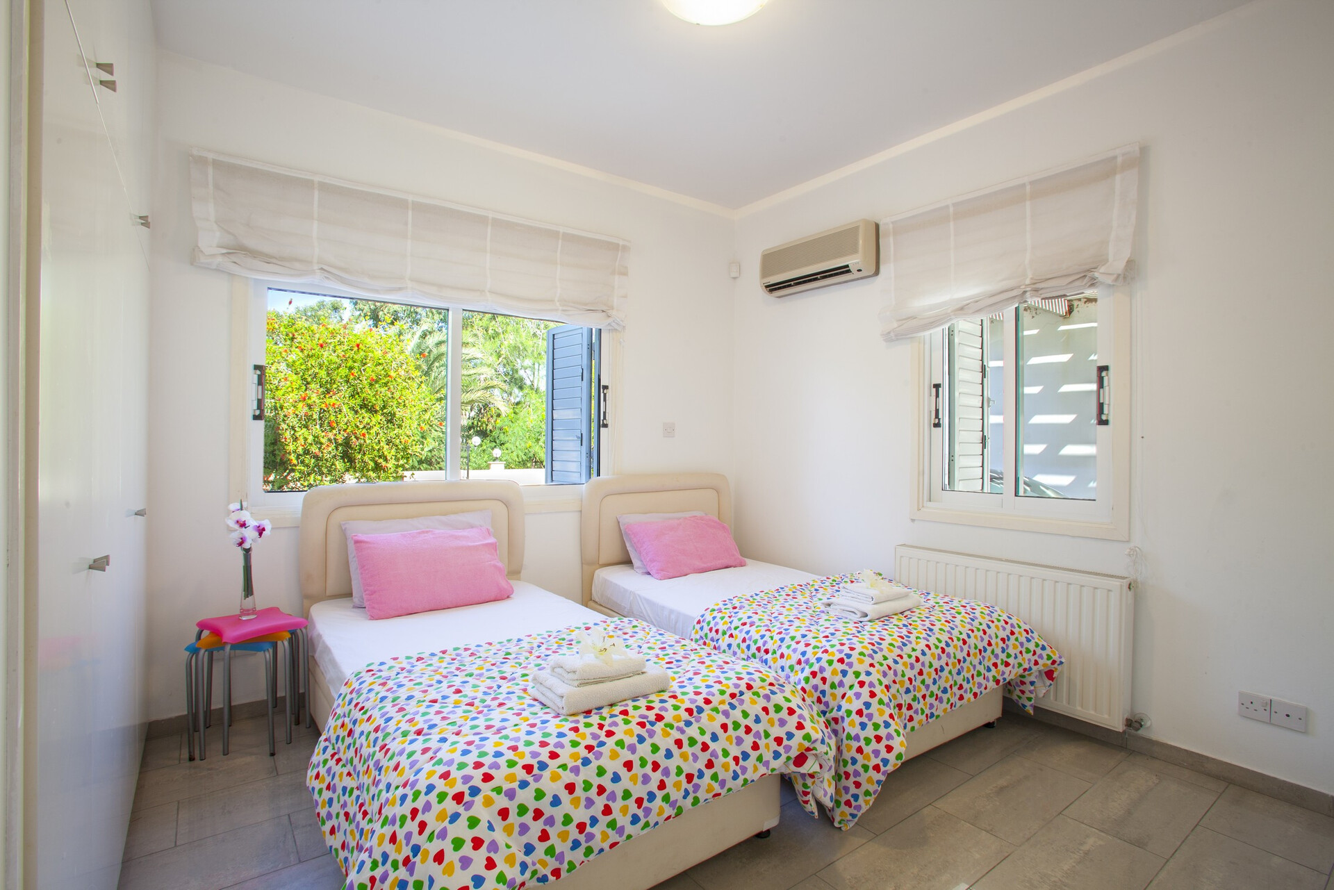 5 Star Villa Sunset Beachfront - Coastal Luxury Retreat