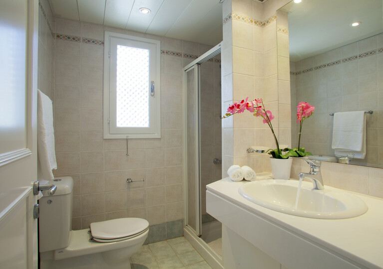 5 Star Villa Protaras Pearl - Panoramic Sea View Retreat
