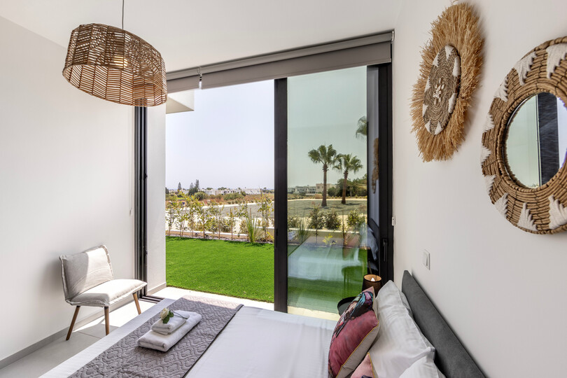 5 Star Villa Aqua Pearl - Contemporary Coastal Escape