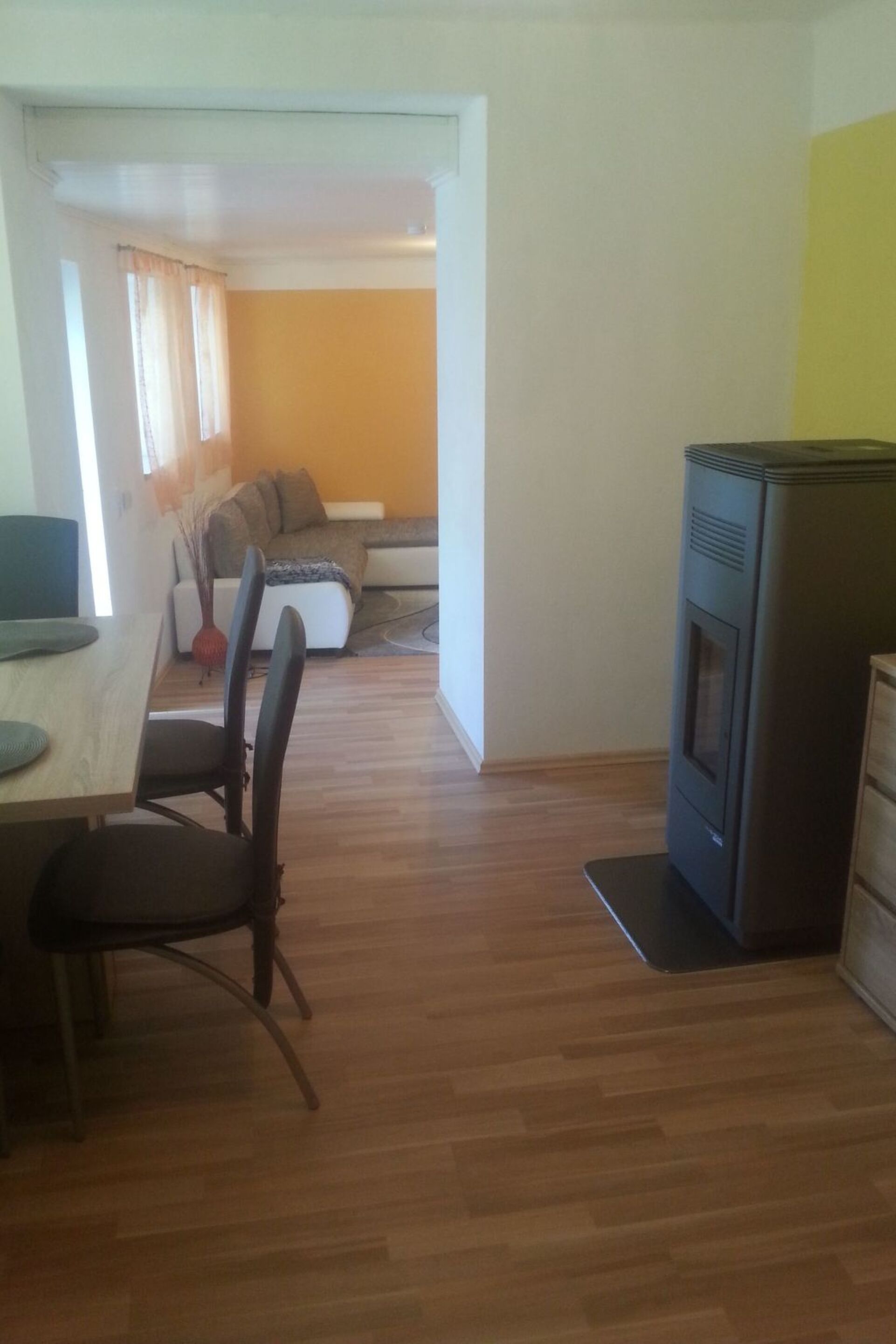 Beautiful 1-Bed House in Villach-Land, Sleeps 4, 1051