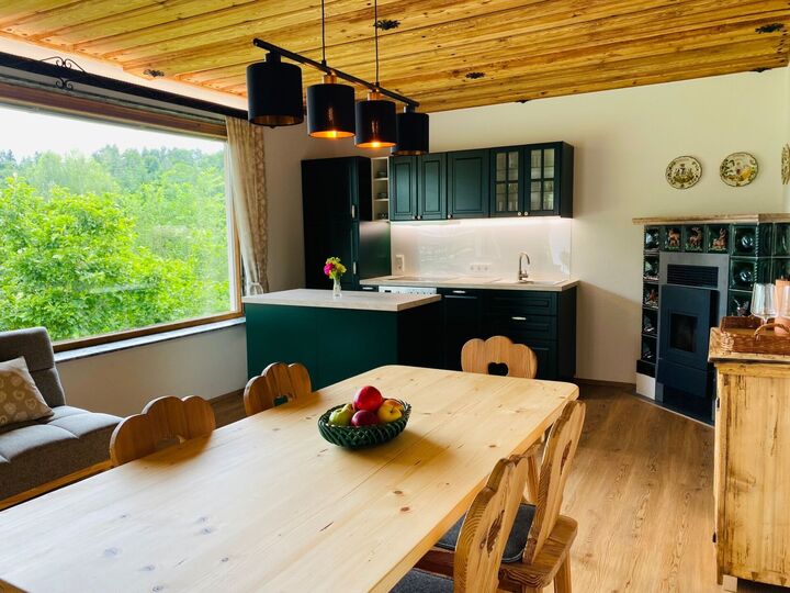 Gorgeous 3-Bed House in Deutschlandsberg, Sleeps 7, 1109, Lemsitz, Austria
