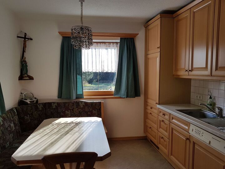 Stylish 3-Bed House in Lienz, Sleeps 8, 1134