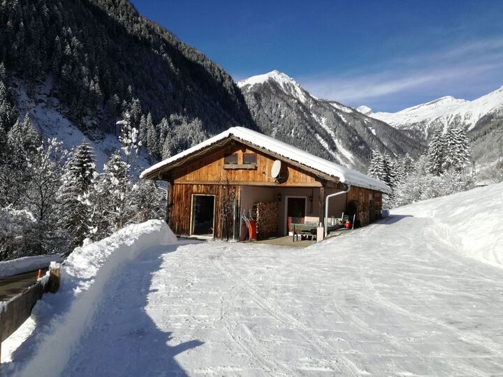 Serene 2-Bed House in Spittal an der Drau, Sleeps 5, 1045, Innerfragant, Austria