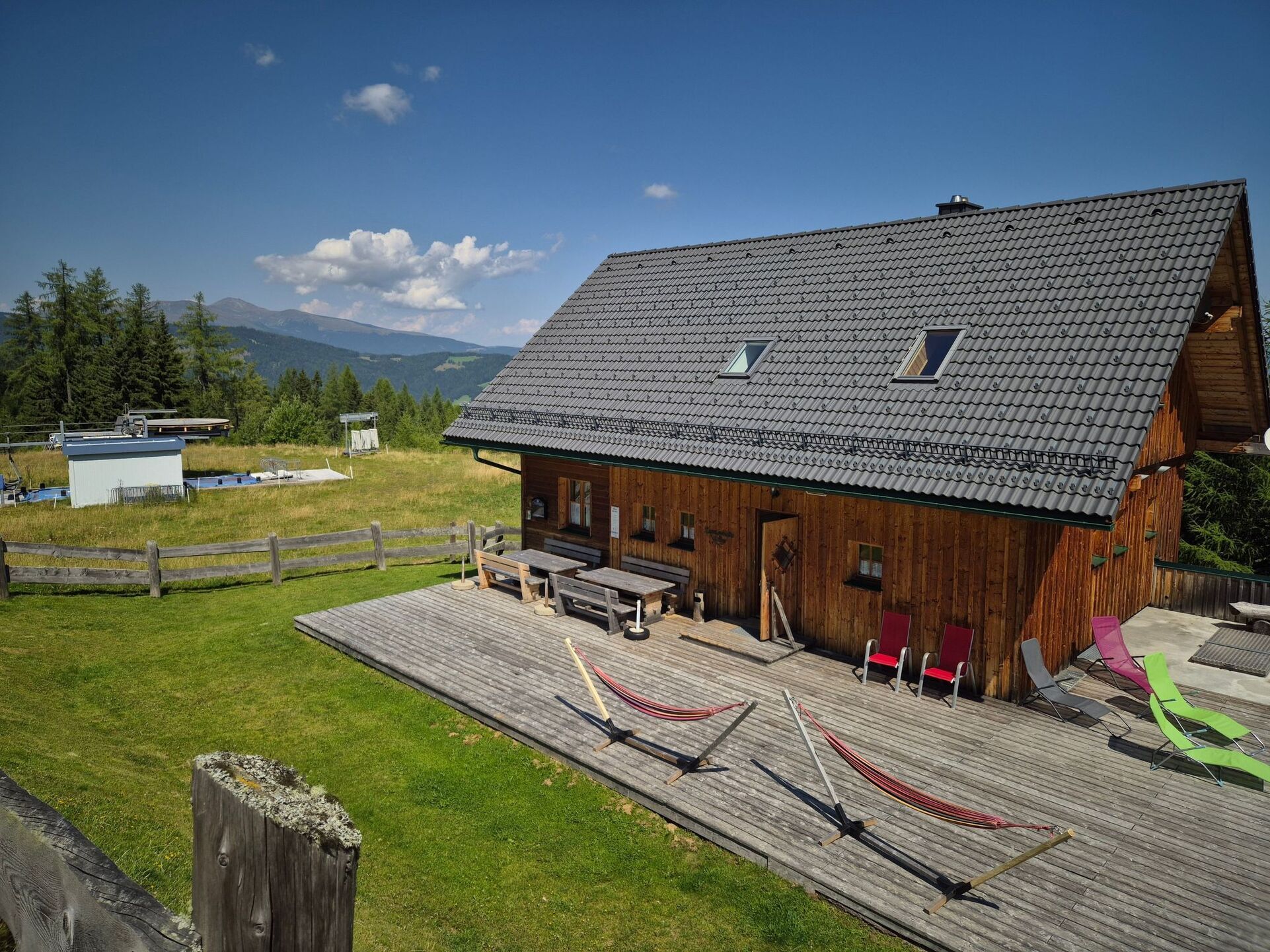 5-Bed House with Mountain View in Wolfsberg, Sleeps 1, 1063