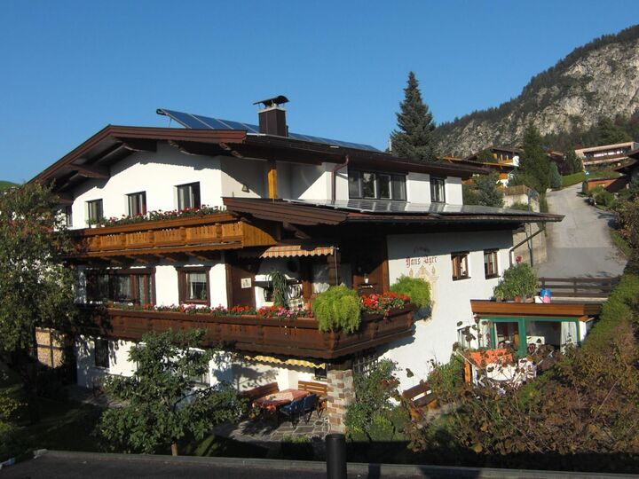 2-Bed Apartment in Kufstein, Sleeps 3, 1120, Vorderthiersee, Austria