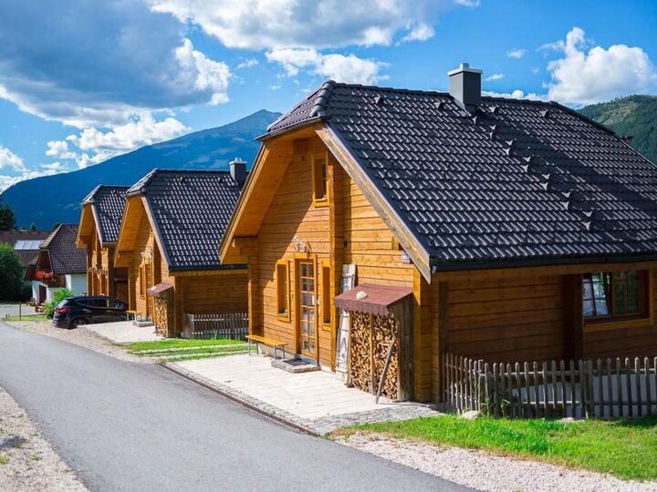 2-Bed House with Mountain View in Tamsweg, Sleeps 6, 1102