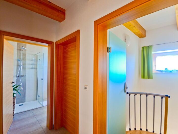 Delightful 4-Bed House in Wolfsberg, Sleeps 10, 1105