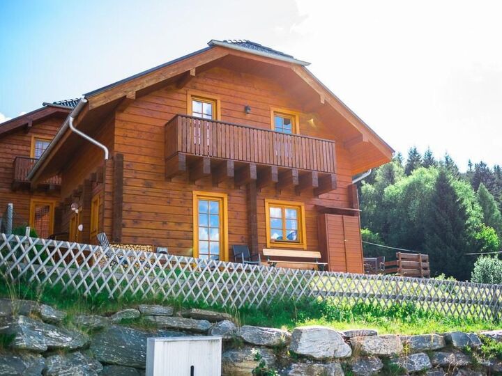3-Bed House with Mountain View in Tamsweg, Sleeps 6, 1135, Sankt Margarethen im Lungau, Austria