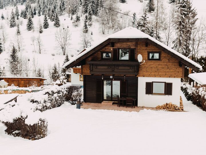 Idyllic 4-Bed House in Feldkirchen, Sleeps 10, 1067, Ebene Reichenau, Austria