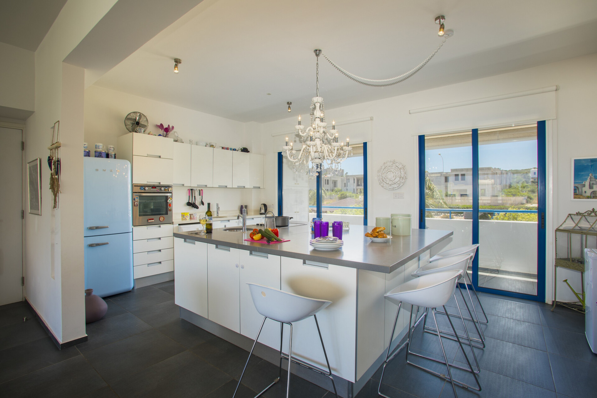 5 Star Aster Seaside Suite – Stylish Retreat in Cape Greco