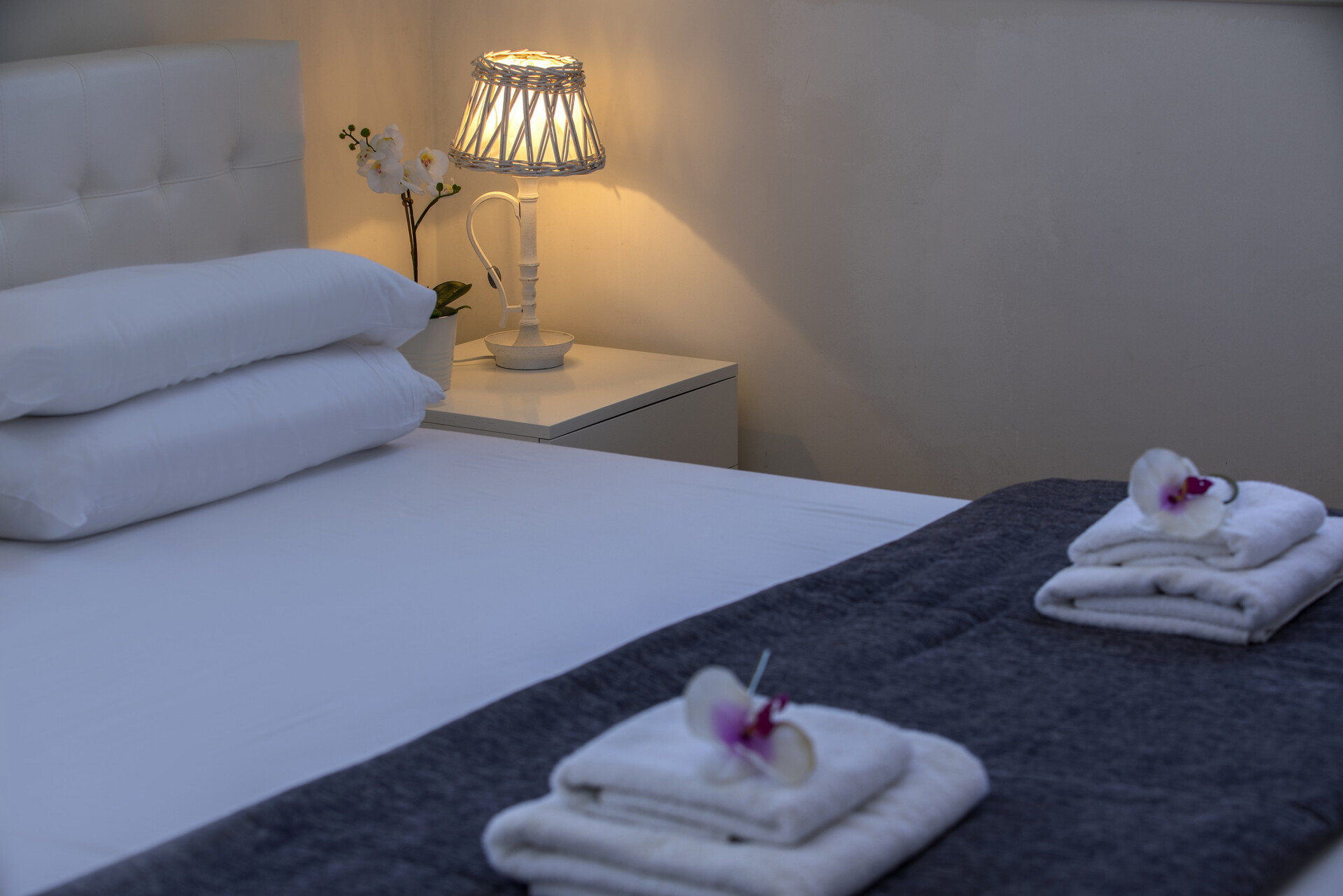 5 Star Aster Seaside Suite – Stylish Retreat in Cape Greco