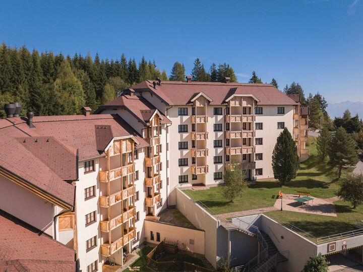 2-Bed Apartment in Villach-Land, Sleeps 6, 1000, Treffen am Ossiacher See, Austria