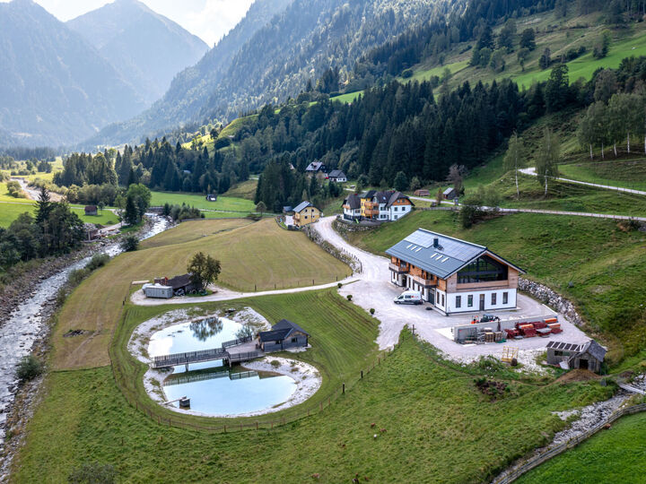 2-Bed Apartment with Mountain View in Liezen, Sleeps 4, 1096, Kleinsölk, Austria