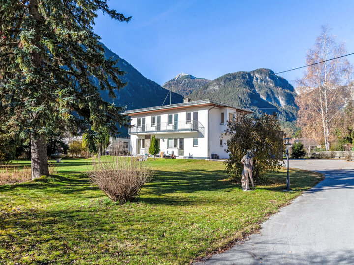 3-Bed House with Mountain View in Imst, Sleeps 9, 1063, Nassereith, Austria