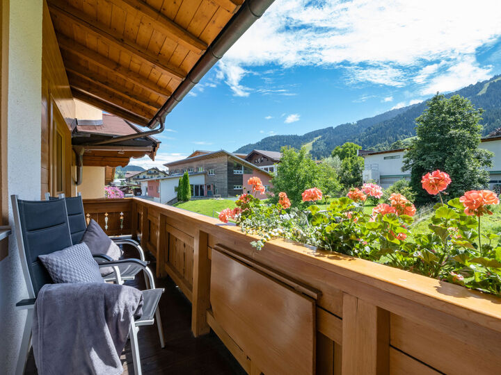 3-Bed Apartment in Kufstein, Sleeps 7, 1068, Niederau, Austria