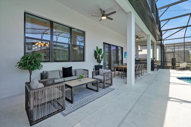 The Ultimate 15 Bedroom Mansion on Orange County, Orlando Mansion 6675