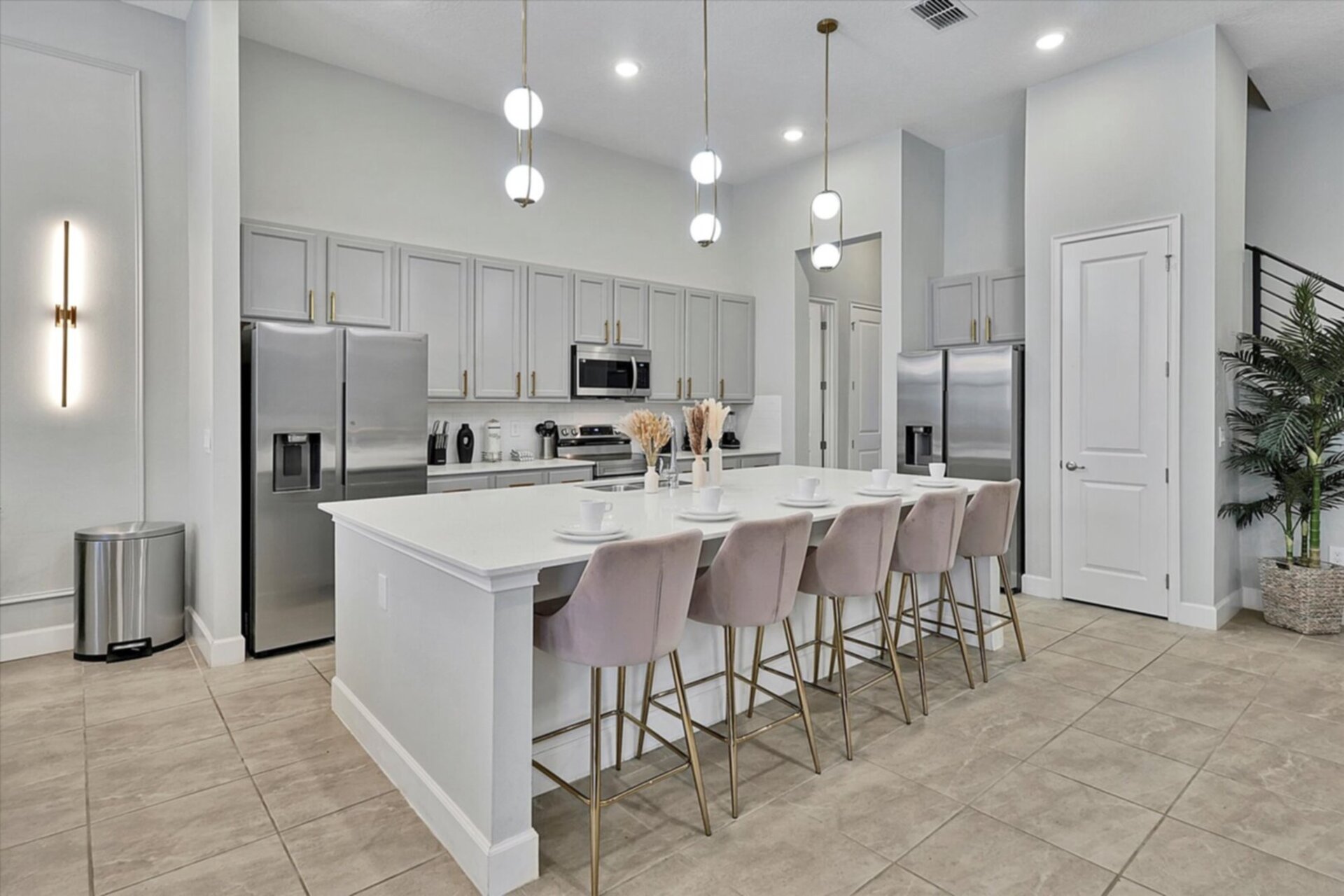 The Ultimate 15 Bedroom Mansion on Orange County, Orlando Mansion 6675
