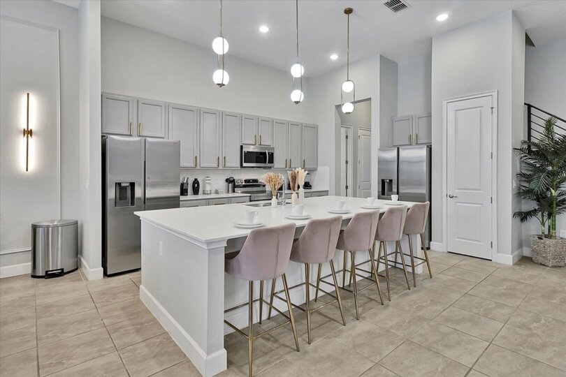 The Ultimate 15 Bedroom Mansion on Orange County, Orlando Mansion 6675