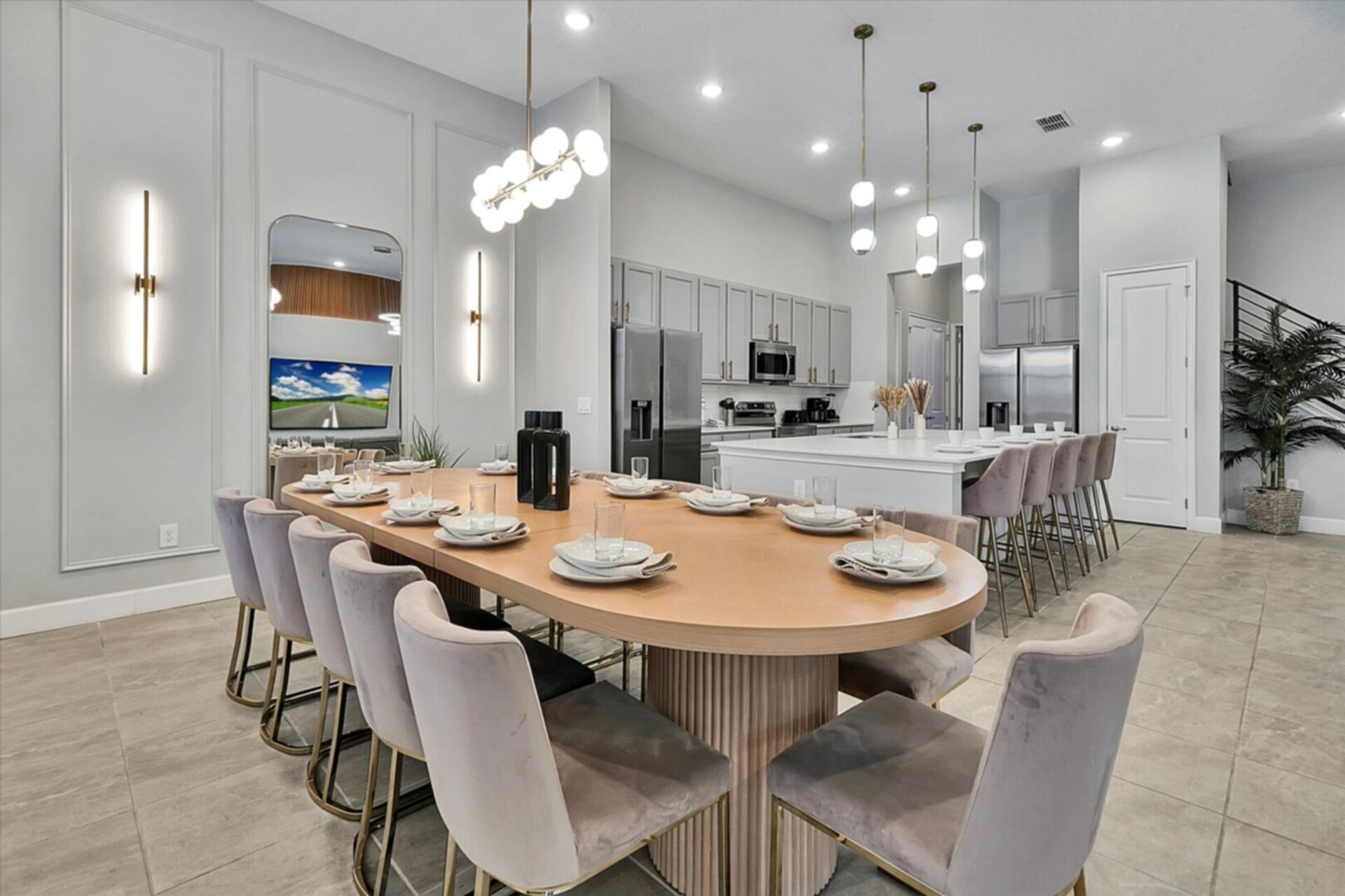The Ultimate 15 Bedroom Mansion on Orange County, Orlando Mansion 6675