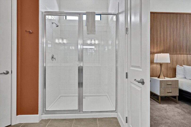 The Ultimate 15 Bedroom Mansion on Orange County, Orlando Mansion 6675