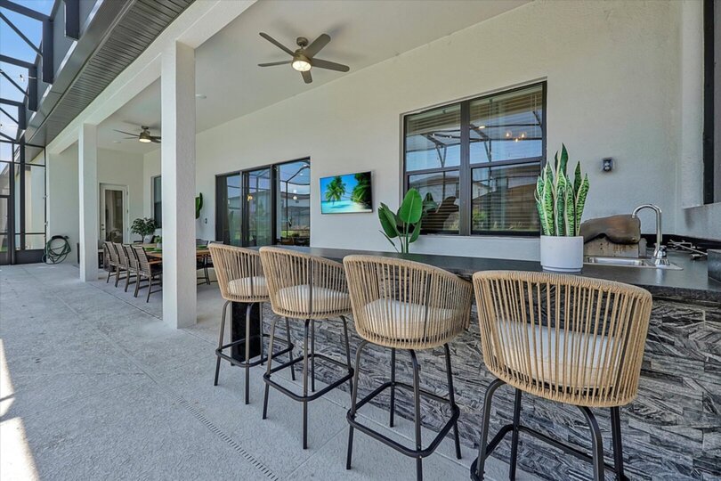 The Ultimate 15 Bedroom Mansion on Orange County, Orlando Mansion 6675