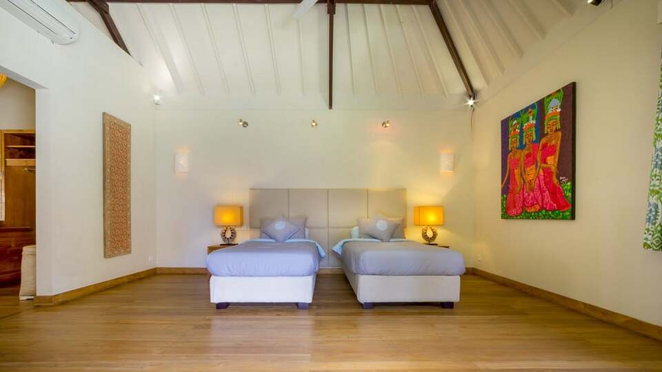 5 Star Akilea Estate – Tropical Grandeur Retreat