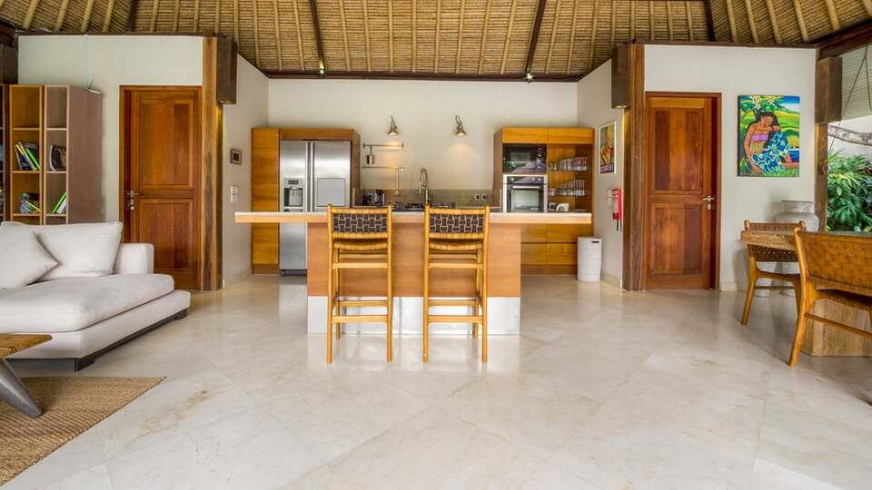 5 Star Akilea Estate – Tropical Grandeur Retreat