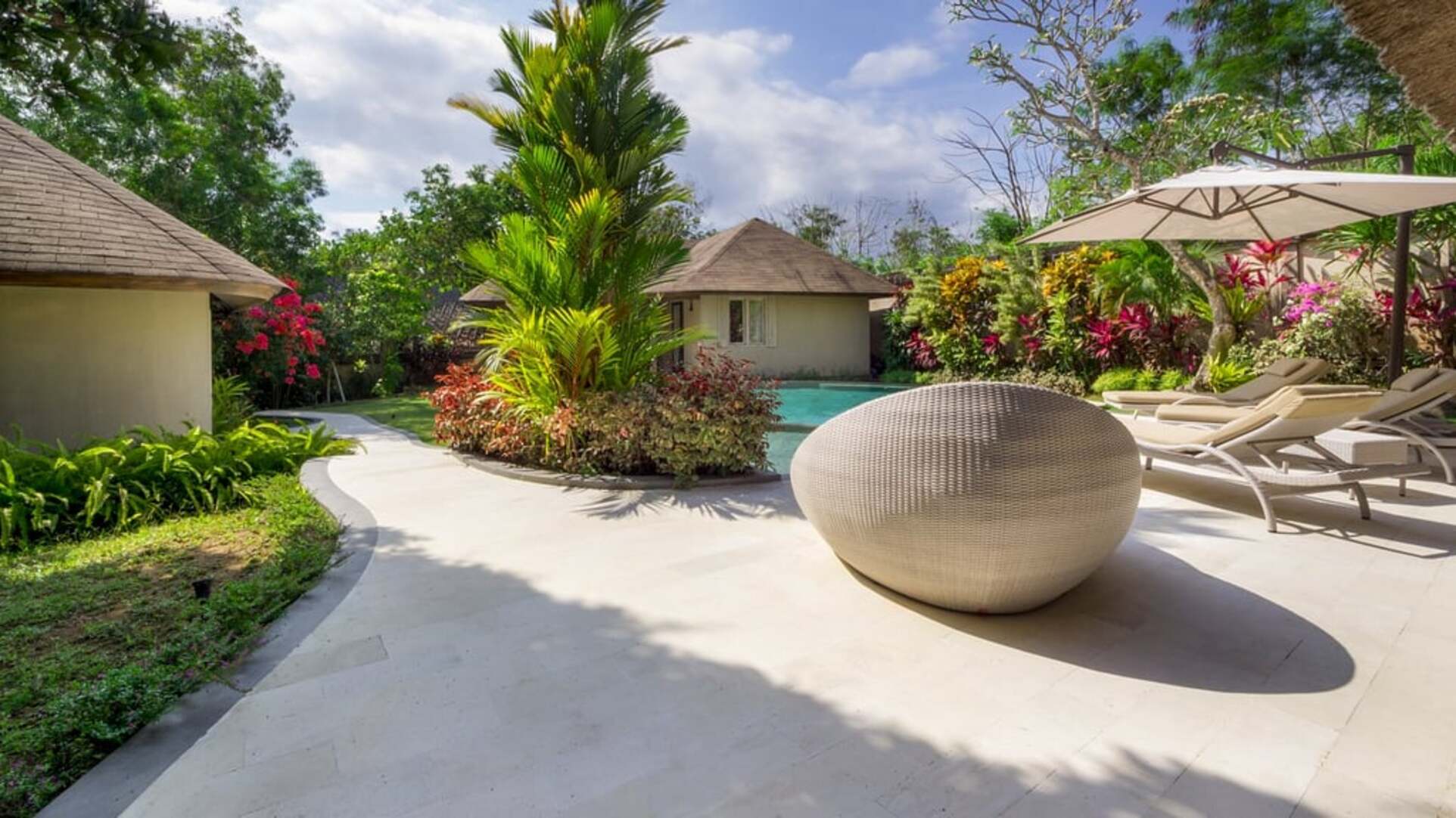 5 Star Akilea Estate – Tropical Grandeur Retreat