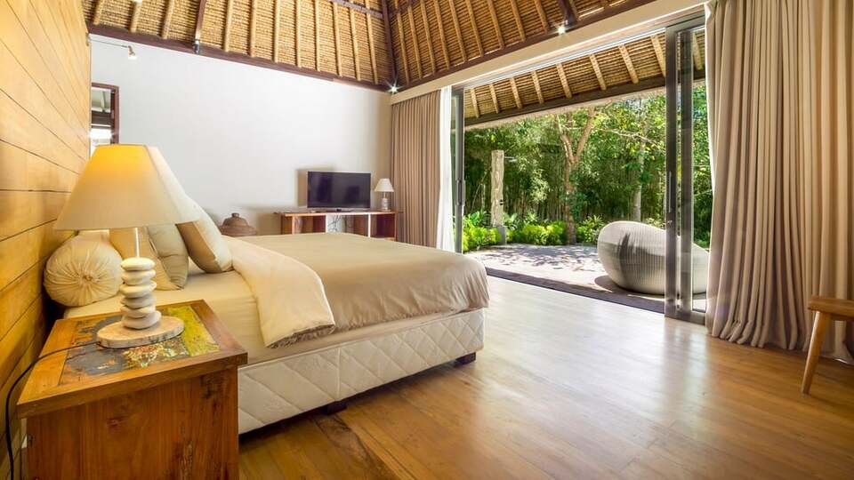 5 Star Akilea Estate – Tropical Grandeur Retreat