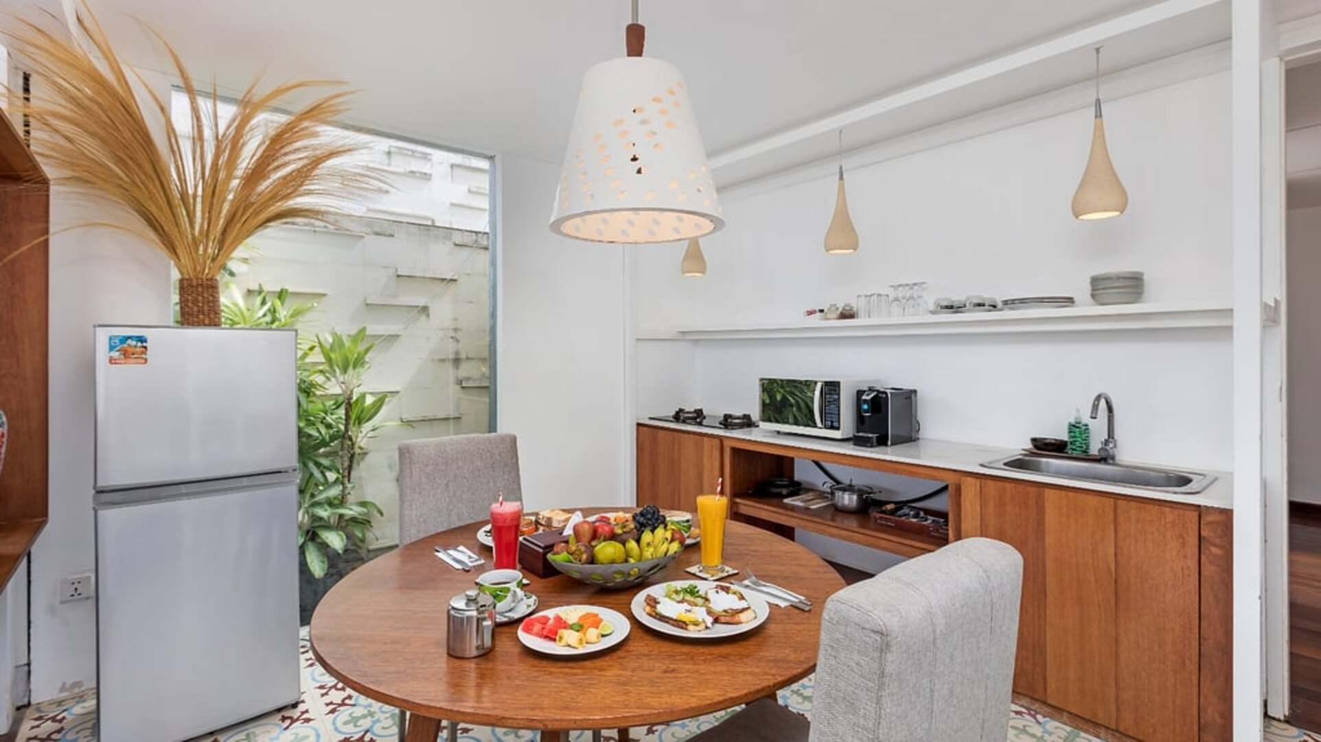 5 Star The Chand’s One – Sunset Beachfront Retreat