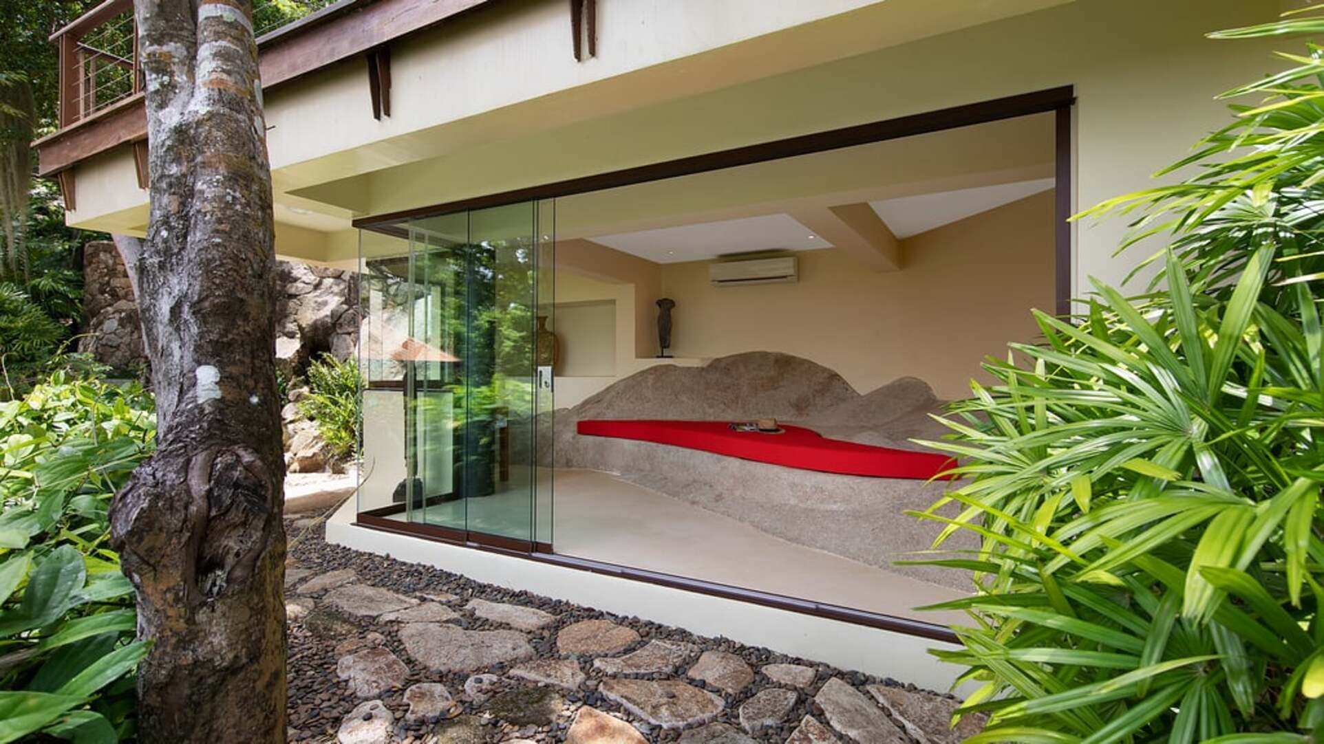 5 Star Sunset Rock Villa – Hillside Sunset Haven