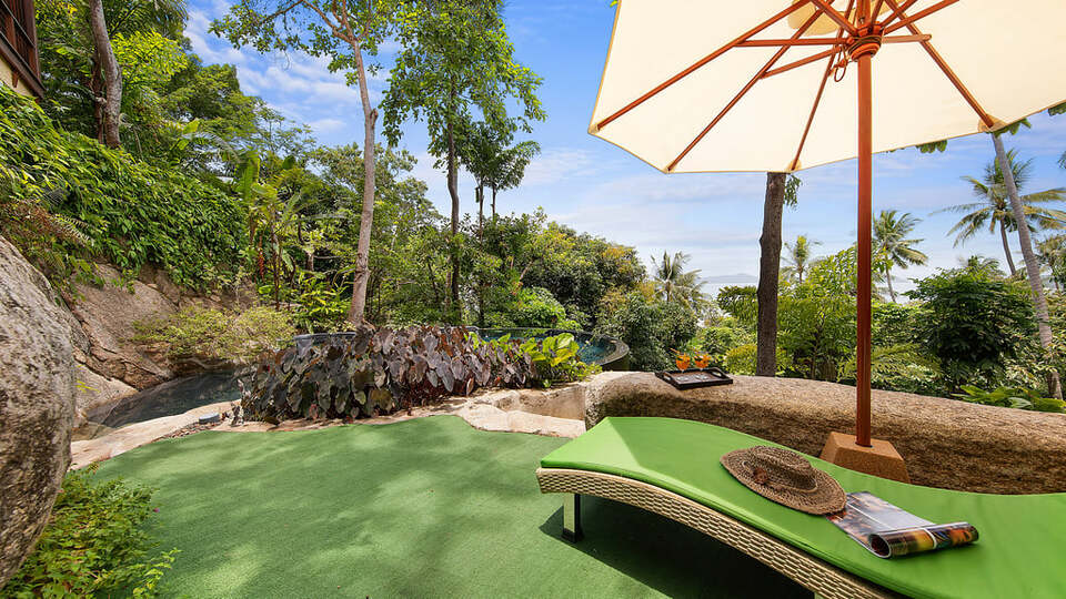 5 Star Sunset Rock Villa – Hillside Sunset Haven