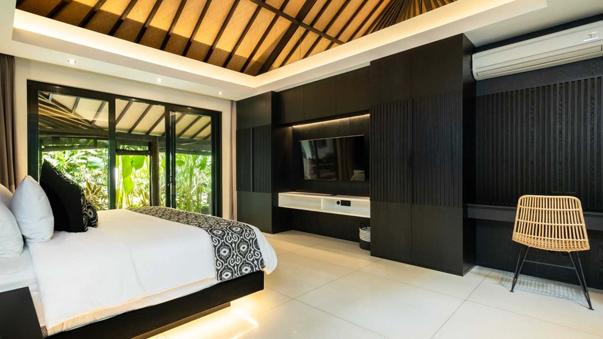 5 Star Villa Kubu Dewi Sri – Canggu Ricefield Retreat