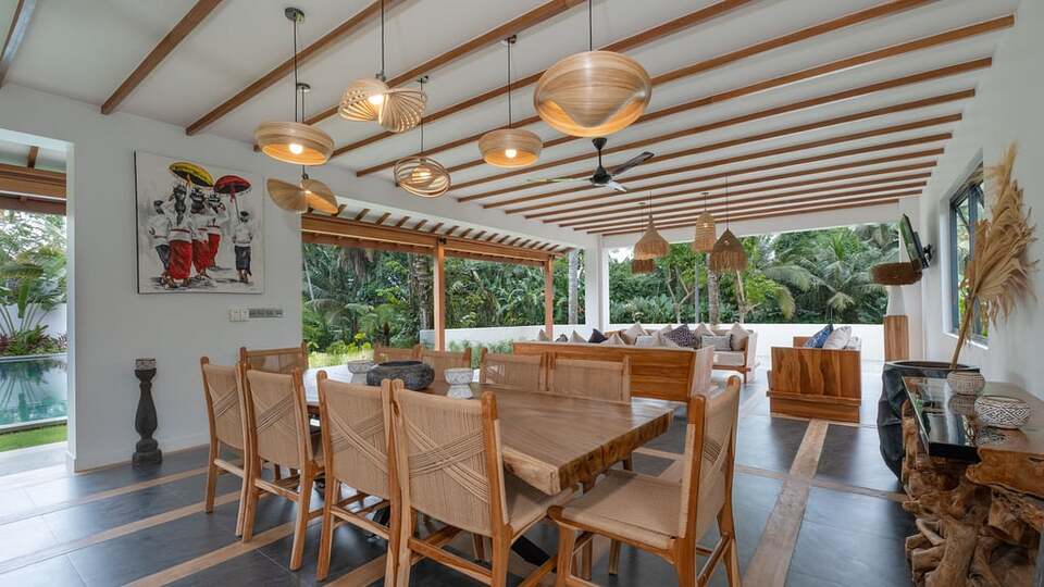 5 Star Villa Suka Sawah – Ricefield Serenity