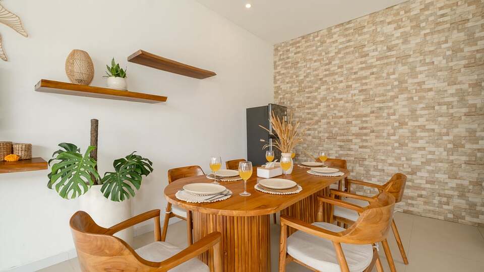 5 Star Villa Victoria 2 – Tropical Seminyak Retreat