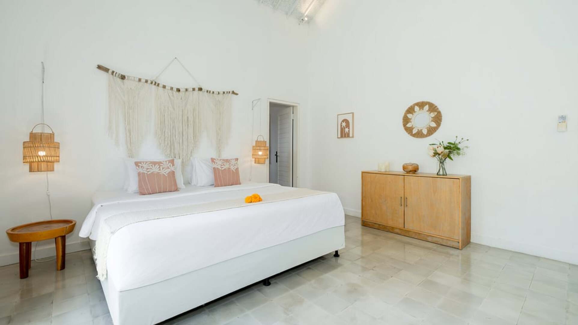 5 Star Villa Mas 4 Seminyak – Elegant Island Retreat