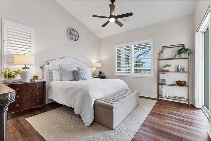 Primary King Bedroom with 55" Smart TV & Ensuite