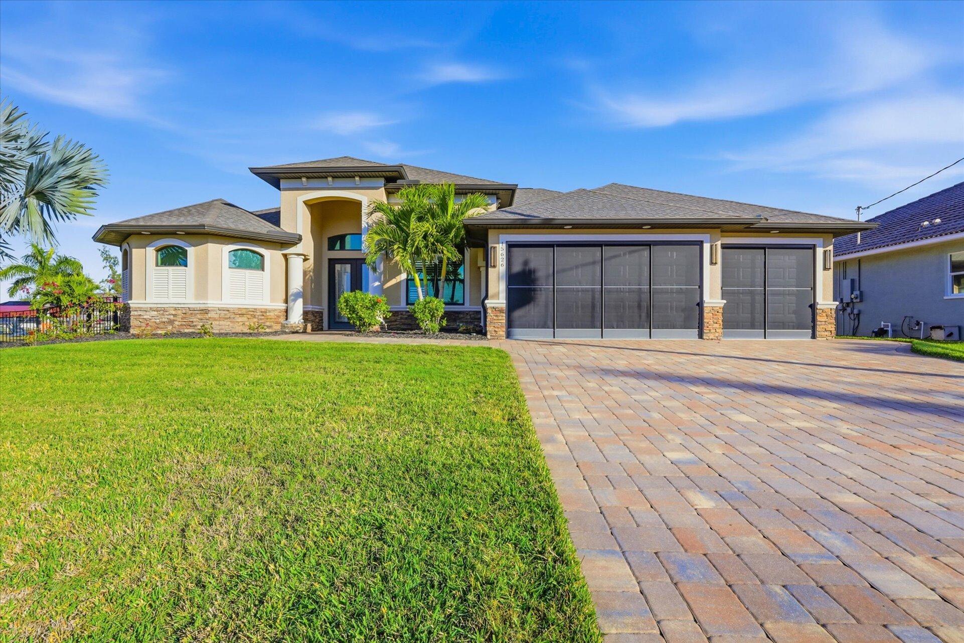Gorgeous 3 bedroom, 2 bathroom waterfront home with private pool in South Gulf Cove
